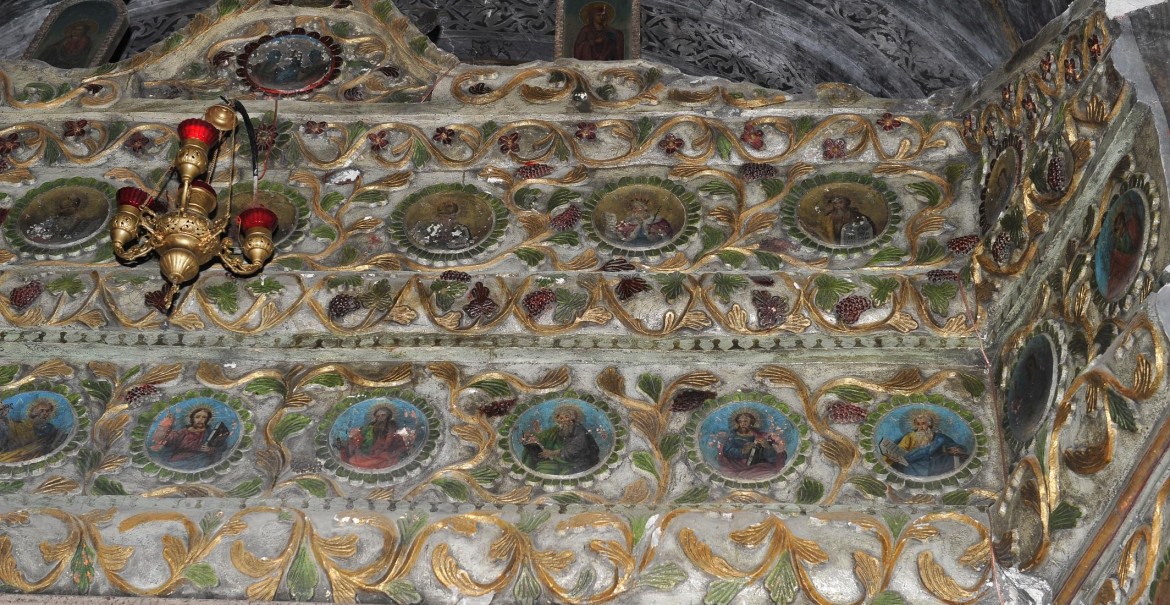 Mănăstirea Berislăvești Mănăstirea Berislăvești - Catapeteasma de piatra